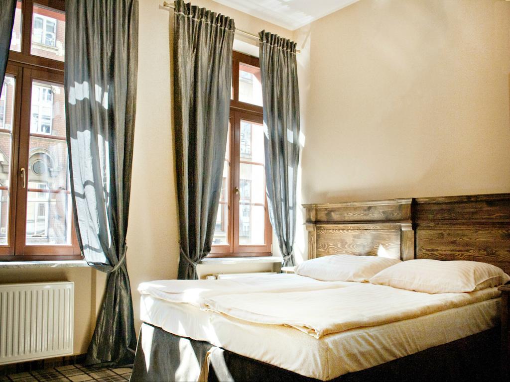 Apartahotel Five Stars Breslavia