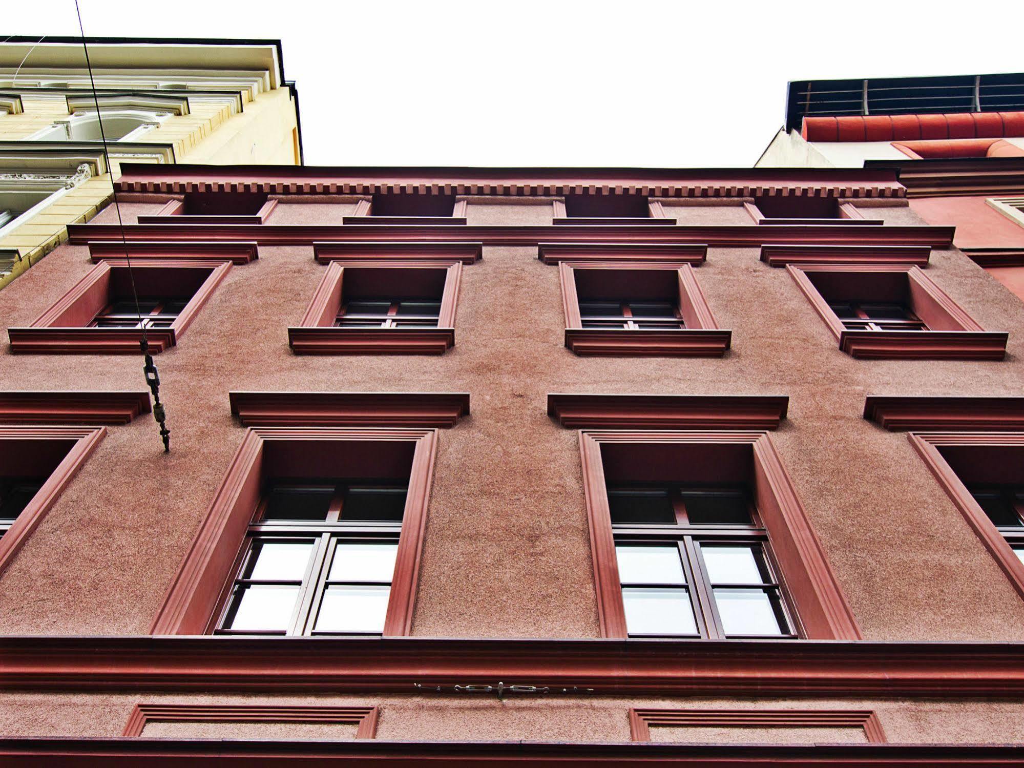 Five Stars 2* Breslavia